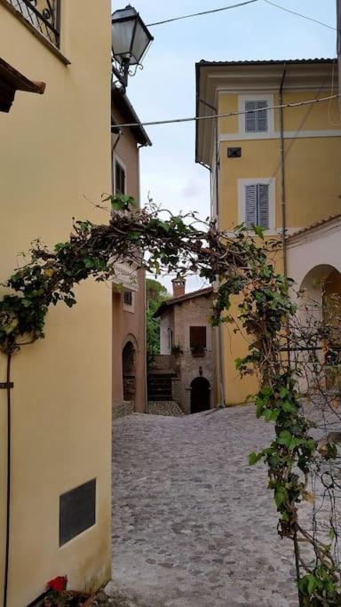 Casa In Antico Borgo Medievale A Tarano Ri, Via Giacomo Leopardi, 15 Villa Exterior photo