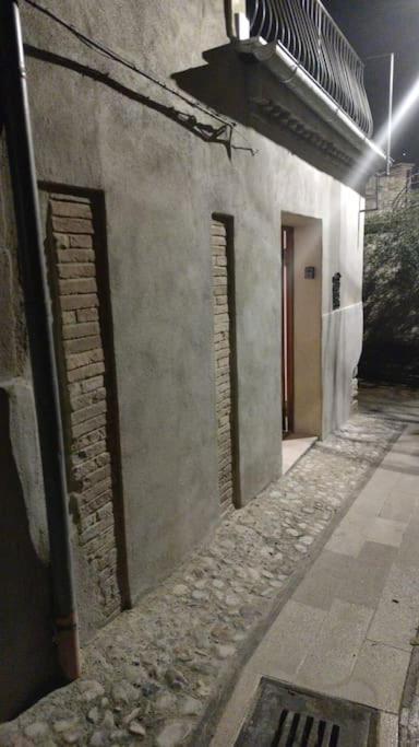 Casa In Antico Borgo Medievale A Tarano Ri, Via Giacomo Leopardi, 15 Villa Exterior photo